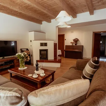 Dom Puchacza W Ladku-zdroju 펜션 Lądek-Zdrój