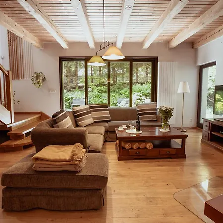 Dom Puchacza W Ladku-zdroju 펜션 *