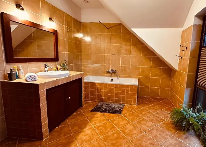 Dom Puchacza W Ladku-zdroju بيت للعطل